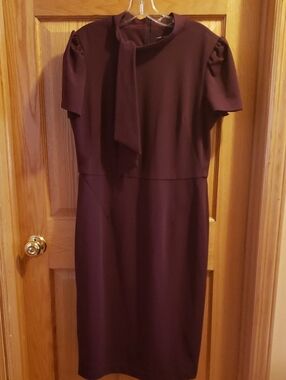 Maggy London Burgundy Tie-Detail Midi Dress